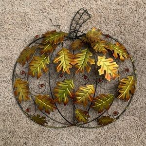Metal pumpkin wreath